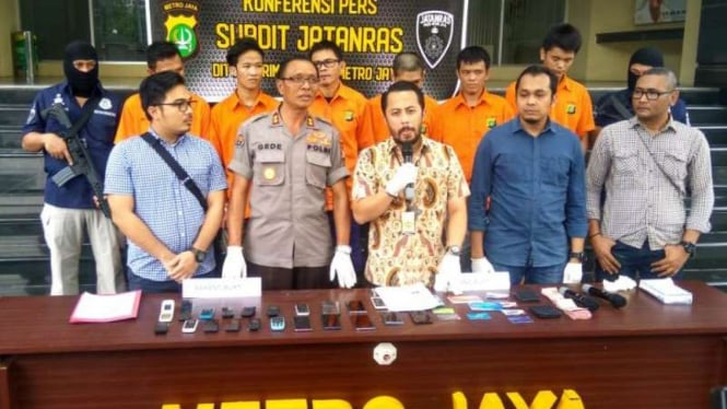 Polisi ringkus ayah dan anak pembobol kartu kredit