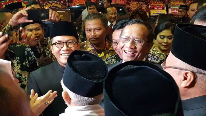 Mantan Ketua MK Mahfud MD bertemu KH Ma'ruf Amin