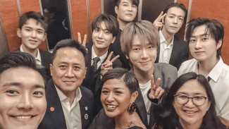 Ternyata Ini Rahasia Dira Sugandi Bisa Akrab dengan Super Junior