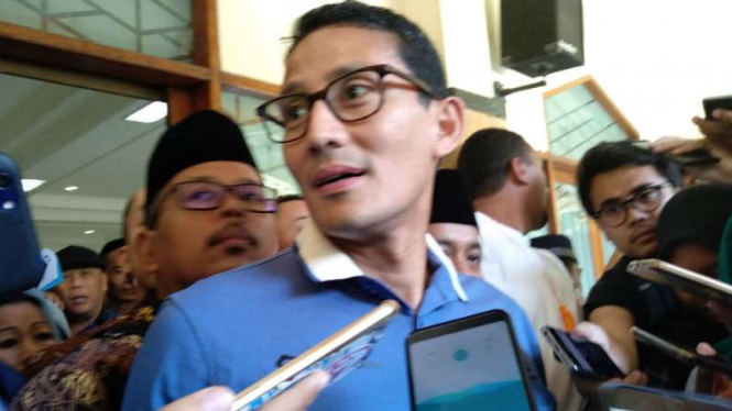 Bakal Cawapres Sandiaga Uno menjadi pembicara di Masjid Sunda Kelapa, Jakarta.