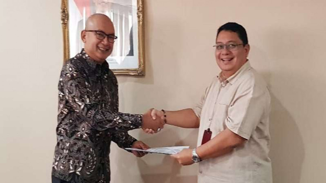 Eks Dirut Keuangan Pertamina (kanan) Arief Budiman Jabat Dirut Danareksa