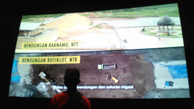 Iklan Jokowi di bioskop.
