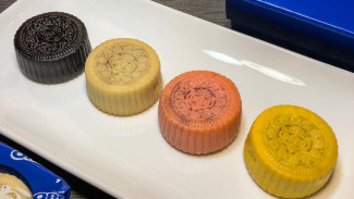 Kue Bulan Oreo, Hanya Ada di Asia