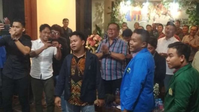 Cangkrukan Kapolda Jatim dan Forkopimpda bersama mahasiswa 