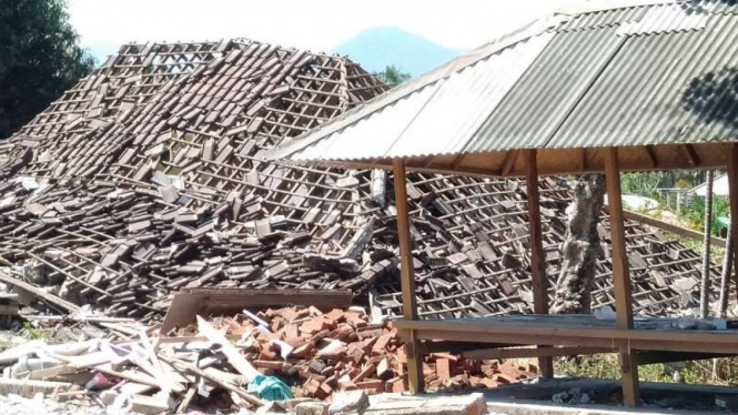 Sekolah di Lombok Utara rusak akibat gempa.