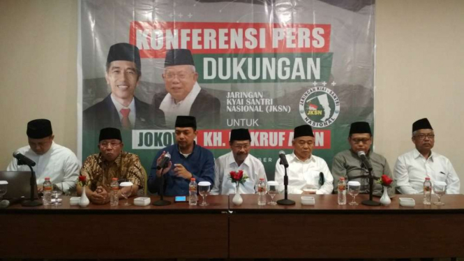 Barisan pendukung Khofifah yang tergabung dalam JKSN untuk Jokowi-Ma'ruf.