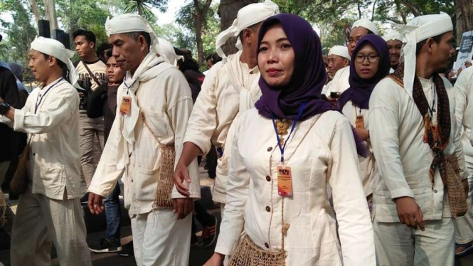 Pakaian Baduy Dalam Jadi Simbol Kampanye Damai di Banten 