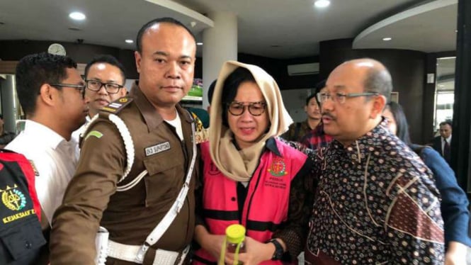 Kejaksaan Agung menahan Karen Agustiawan, mantan direktur utama PT Pertamina, pada Senin, 24 September 2018.