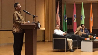 Mahfud MD Ungkap Praktik Korupsi Politik di Indonesia
