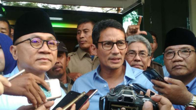 Calon Wakil Presiden Sandiaga Salahuddin Uno bersilaturrahim dengan pengurus dan kader Muhammadiyah Jawa Timur di Surabaya pada Kamis sore, 27 September 2018.