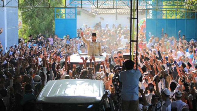 Prabowo disambut  Banser NU