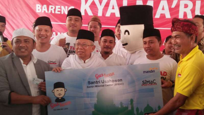 Calon wakil presiden Ma'ruf Amin saat menghadiri konsolidasi pemenangan pemilu tahun 2019 Partai Golkar Banten di Kota Serang, Senin, 1 Oktober 2018.