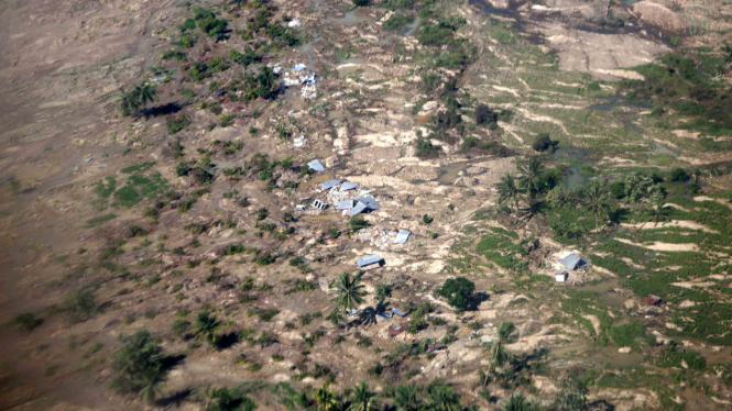 Foto udara: Kawasan tanah bergerak (likuifaksi) yang terjadi akibat gempa bumi berkekuatan 7,4 SR pada 28 September 2018 di Palu Selatan, Palu, Sulawesi Tengah