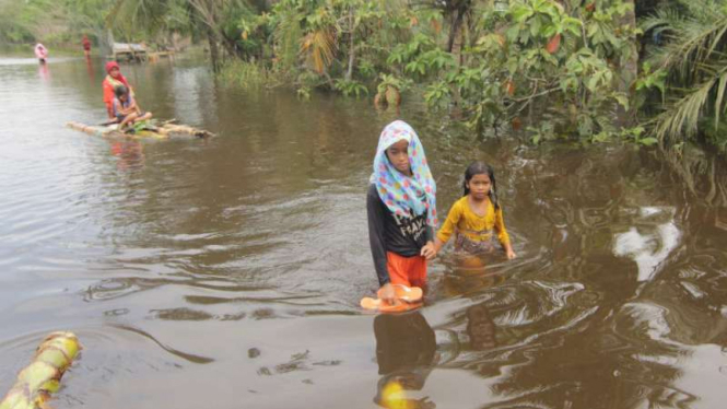 Banjir melanda Kabupaten Aceh Utara, Aceh.