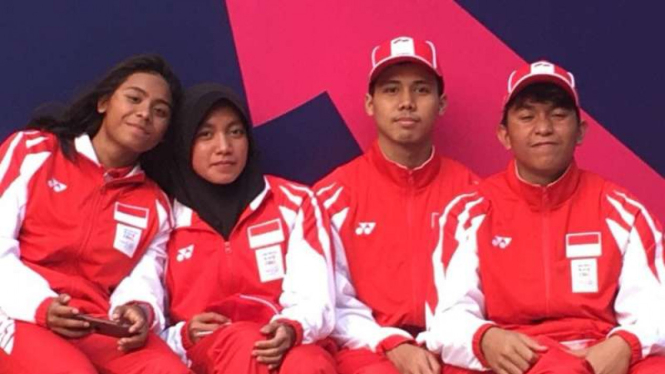 4 perenang muda Indonesia (Azzahra, Adinda Larasati, Azel Helmi dan Farrel).