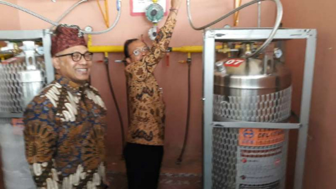 Gubernur Bali Wayan Koster usai penandatanganan MoU jual-beli gas alam cair atau LNG antara PT Pertagas Niaga dengan PT Patra Jasa di Kuta pada Kamis, 4 Oktober 2018.