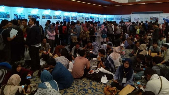 Ribuan pekerja IBD Expo 2018 di Surabaya.