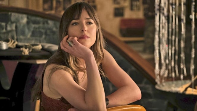 Dakota Johnson di film horor Bad Times at the El Royale