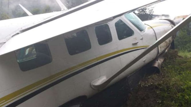 Pesawat jenis Caravan PK-JBC milik PT Jhonline Air dilaporkan tergelincir saat mendarat di Bandara Distrik Beoga Kabupaten Puncak, Papua, Rabu pagi, 10 Oktober 2018.