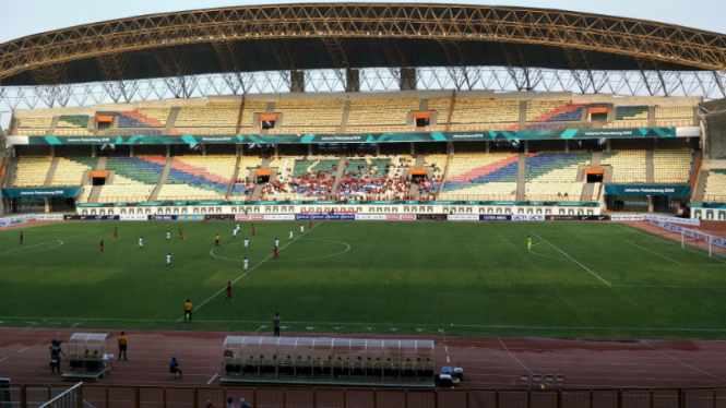 Suasana di dalam Stadion Wibawa Mukti di laga Timnas U-19 versus Arab Saudi