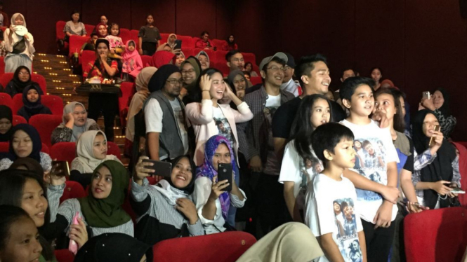 Pemain Dancing In The Rain di bioskop Tangcity Mall