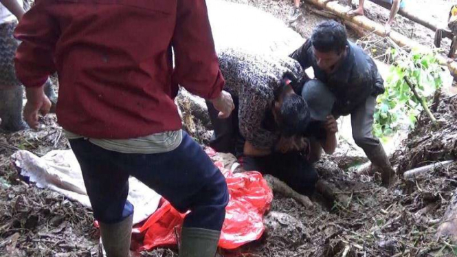 Korban banjir bandang di Jorong Tanah Batu Piyubuah Kabupaten Tanah Datar.