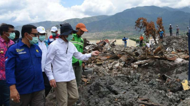 Wamen ESDM Arcandra Tahar kunjungi lokasi gempa Palu