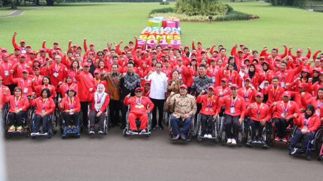 Presiden Joko Widodo dan Menko PMK di Istana Bogor