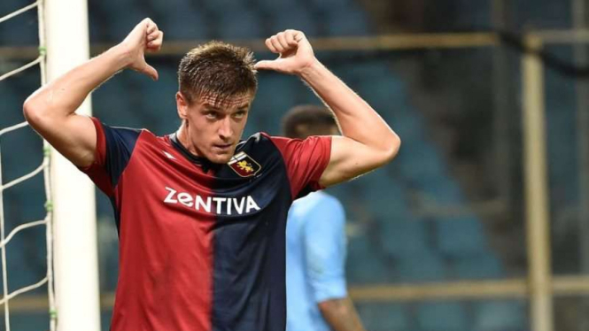 Penyerang Genoa, Krzysztof Piatek