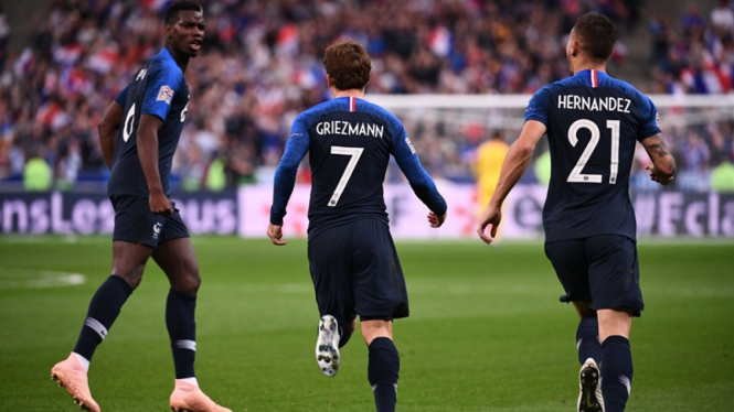 Para pemain Timnas Prancis merayakan gol ke gawang Jerman