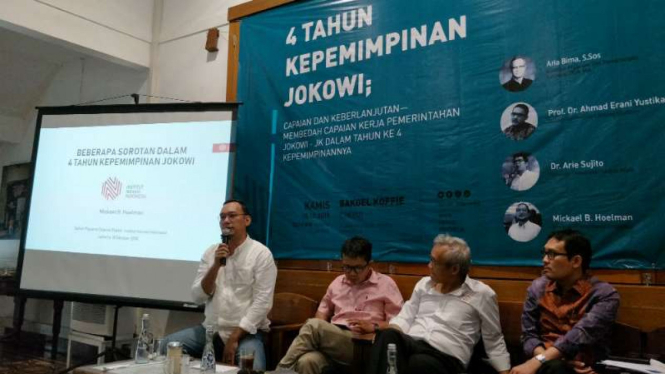 Diskusi publik 4 Tahun Kepemimpinan Jokowi 