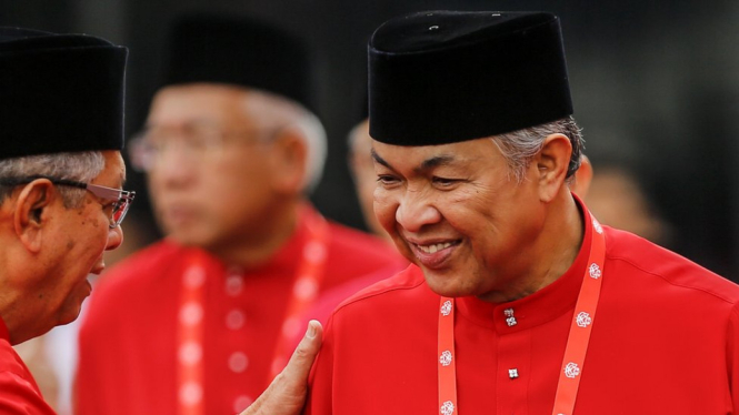 Ahmad Zahid Hamidi diduga terlibat penyalahgunaan wewenang dan pencucian uang. - EPA