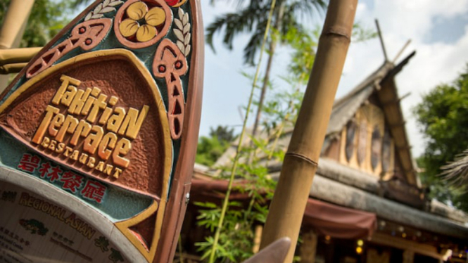 Tahitian Terrace di Adventureland, Disneyland Hong Kong.