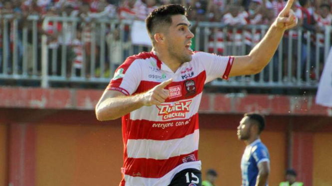 Fabiano Beltrame saat membela Madura United.