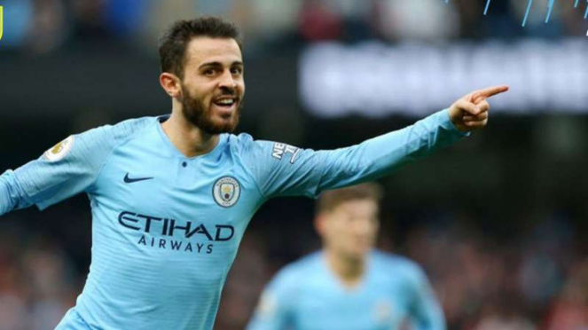 Pemain Manchester City, Bernardo Silva rayakan gol.