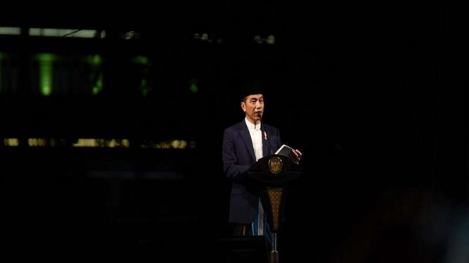 Presiden Jokowi saat menghadiri peringatan Hari Santri Nasional di Bandung