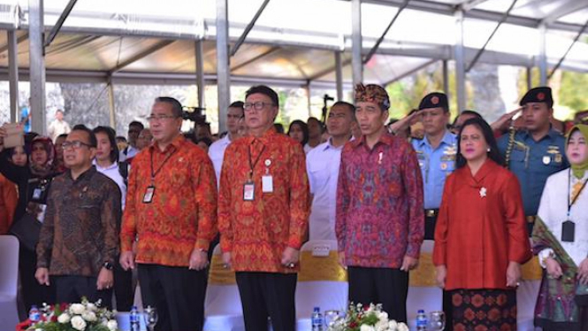 Presiden Jokowi saat membuka Temu Karya Nasional dan PINDesKel 2018, Bali (19/10