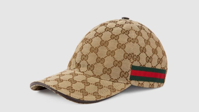 Gucci cap yang sedang jadi kegemaran pecinta fashion. 