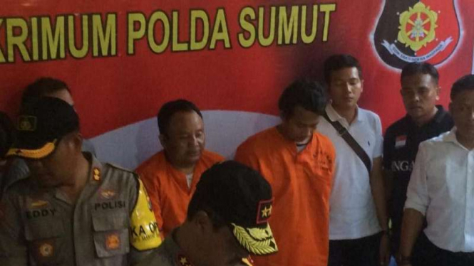 Para pelaku pembunuhan saat jumpa Pers di RS Bhayangkara Medan.