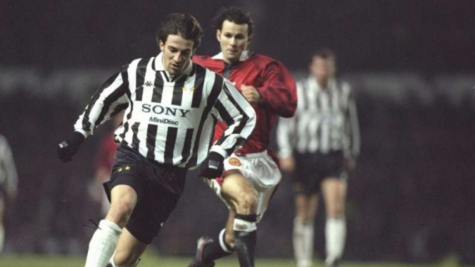 Pertandingan Manchester United kontra Juventus di ajang Liga Champions 1996/1997