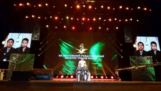 Dua hafiz cilik Indonesia saat tampil di MTQ Internasional di Moskow Rusia