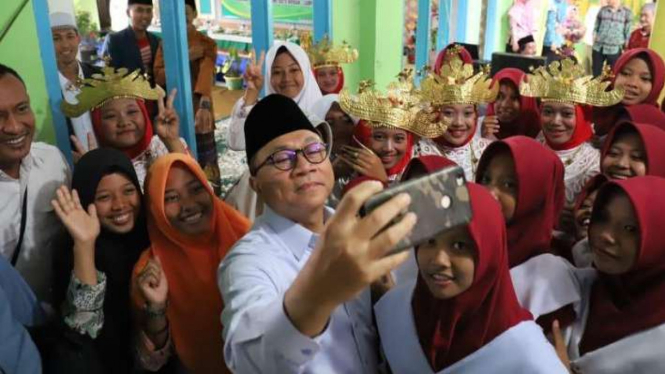 Ketua Umum PAN, Zulkifli Hasan, di Lampung Tengah.