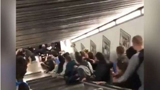Kecelakaan eskalator hingga anak tangga amblas lukai 20 orang di Roma
