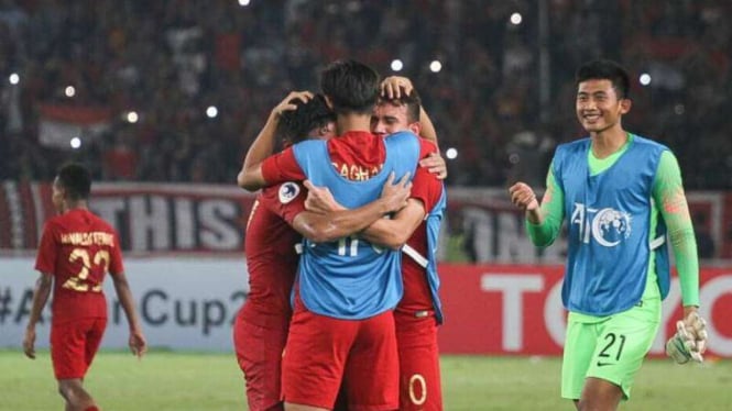 Pemain Timnas Indonesia U-19 merayakan kemenangan