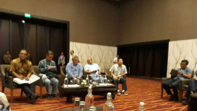 Diskusi OJK dengan media di Bandung, Jawa Barat, Sabtu, 27 Oktober 2018.