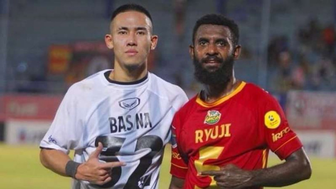 Pemain Indonesia yang merumput di Liga Thailand, Ryuji Utomo dan Yanto Basna