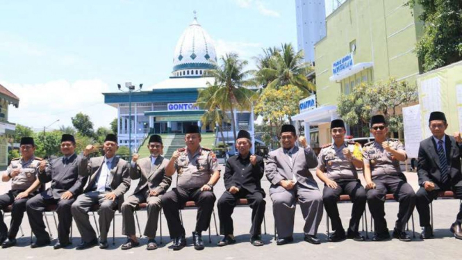 Kapolda Jatim silaturahim di Pondok Pesantren Modern Gontor, Ponorogo, Jatim