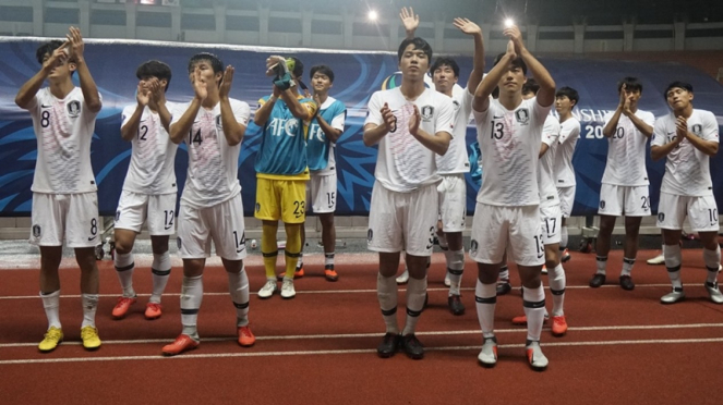 Pemain Korea Selatan bergembira lolos ke final Piala Asia U-19