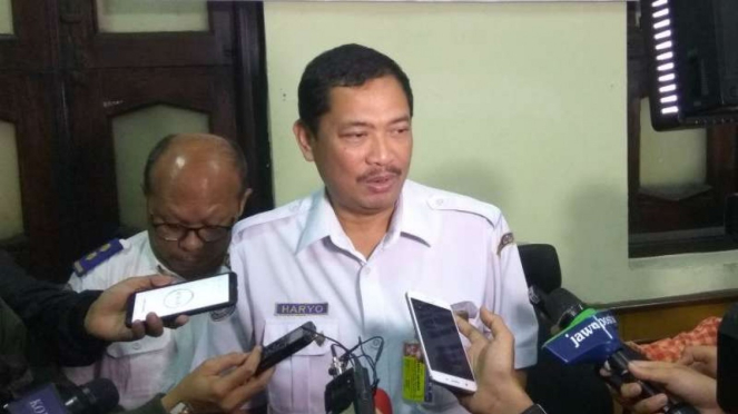 Wakil Ketua KNKT Haryo Satmiko usai konferensi pers tentang penyelidikan kecelakaan pesawat Lion Air JT-610 di Jakarta pada Kamis malam, 1 November 2018.