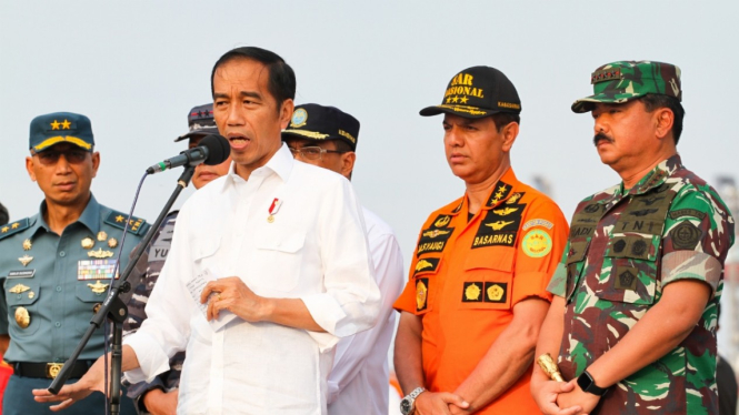 Presiden Jokowi Kunjungi Posko Evakuasi Lion Air di Tanjung Priok